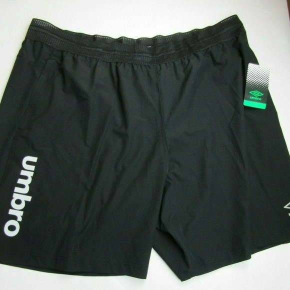 Umbro Men's Soccer Field Shorts - Black - NWT - Picture 1 of 5
